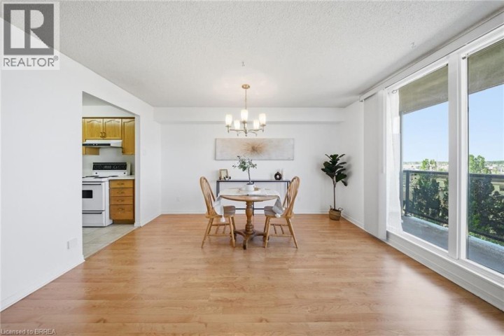 Photo 7 at 716 - 9 Bonheur Court, Lynden Hills, Brantford
