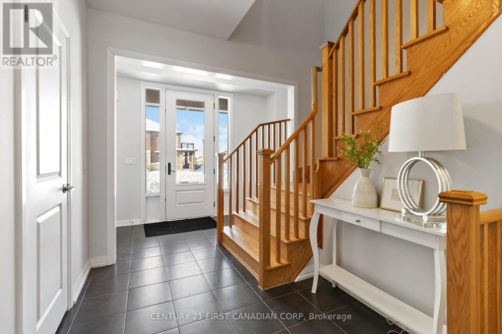 Photo 3 at 844 Sobeski Avenue, Woodstock - North, Woodstock