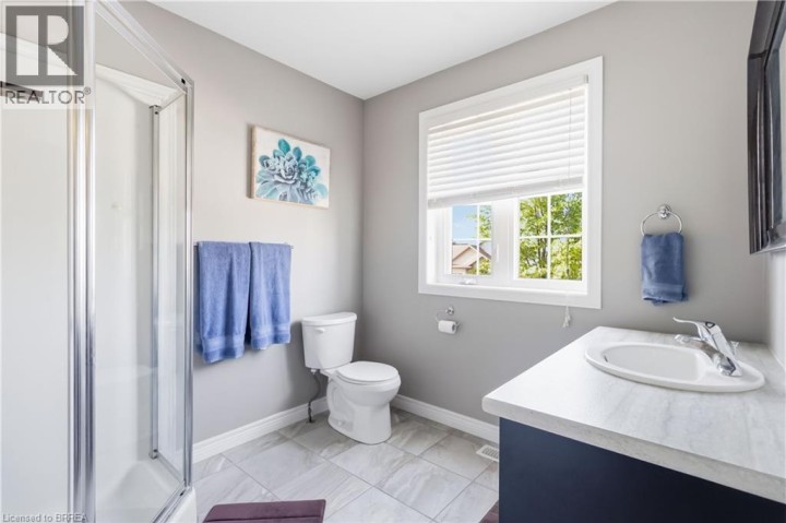 Photo 17 at 53 Banks Street, Holmedale, Brantford
