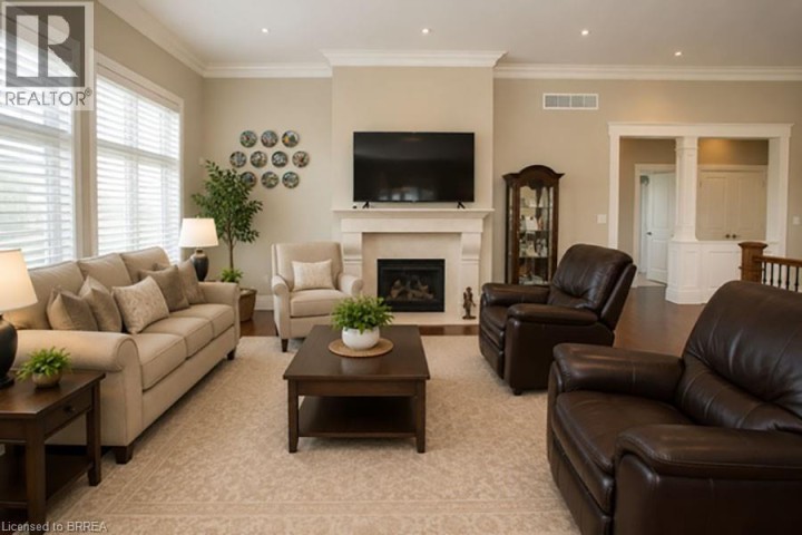 Photo 19 at 29 Westlake Boulevard, Tutela Heights, Brantford