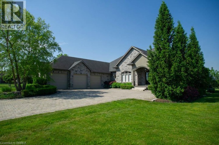 Photo 3 at 29 Westlake Boulevard, Tutela Heights, Brantford