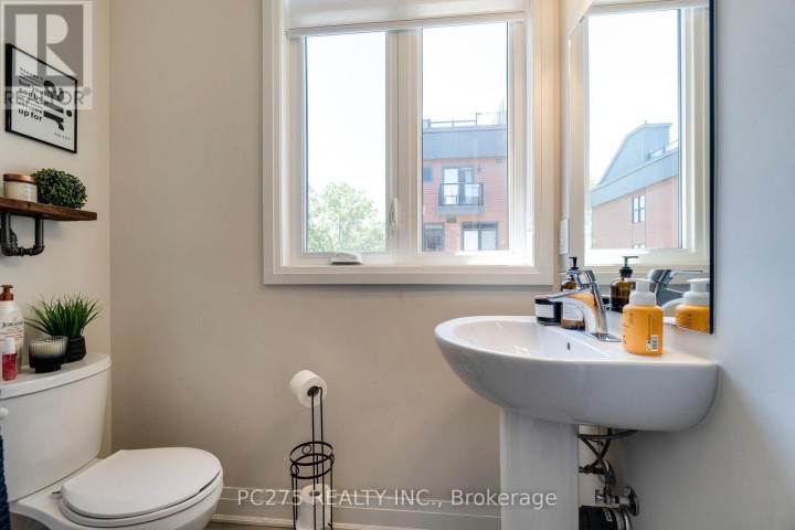 Photo 15 at 34 - 2 Willow Street, Innerkip (Paris), Woodstock