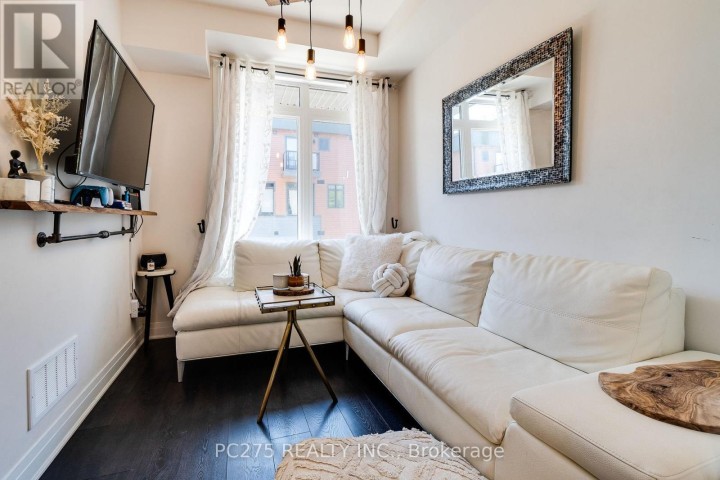 Photo 6 at 34 - 2 Willow Street, Innerkip (Paris), Woodstock