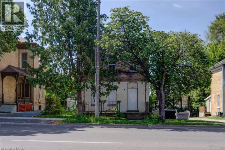 Photo 1 at 209 Dalhousie Street, East Ward, Brantford