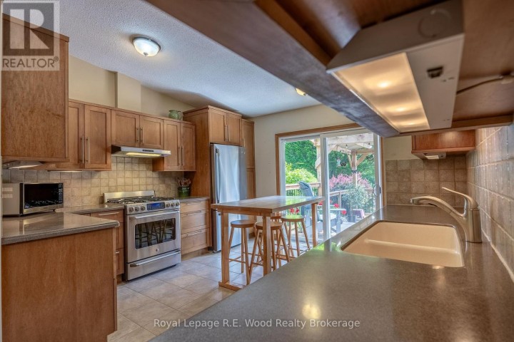 Photo 17 at 332576 Plank Line, Ostrander, South-West Oxford