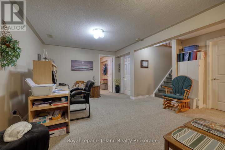 Photo 22 at 121 Weston Drive, Tillsonburg