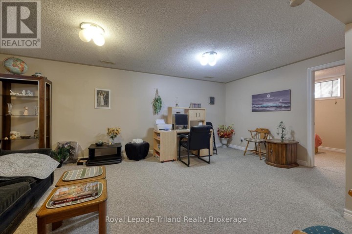 Photo 23 at 121 Weston Drive, Tillsonburg