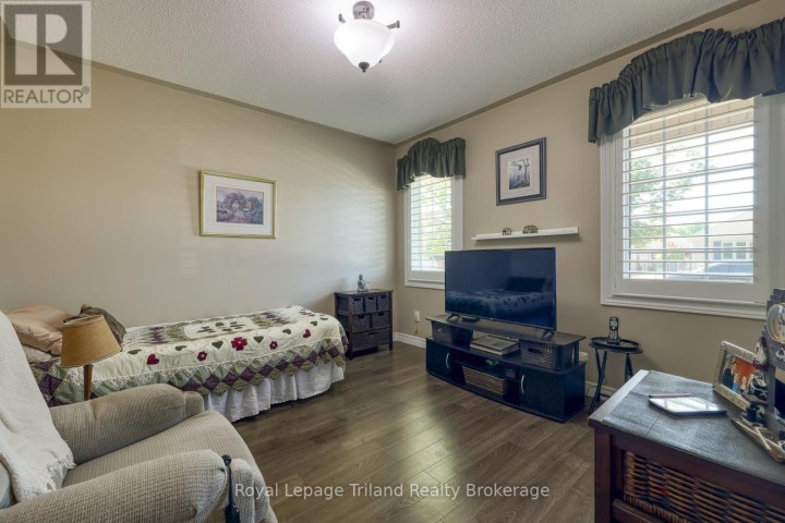 Photo 6 at 121 Weston Drive, Tillsonburg