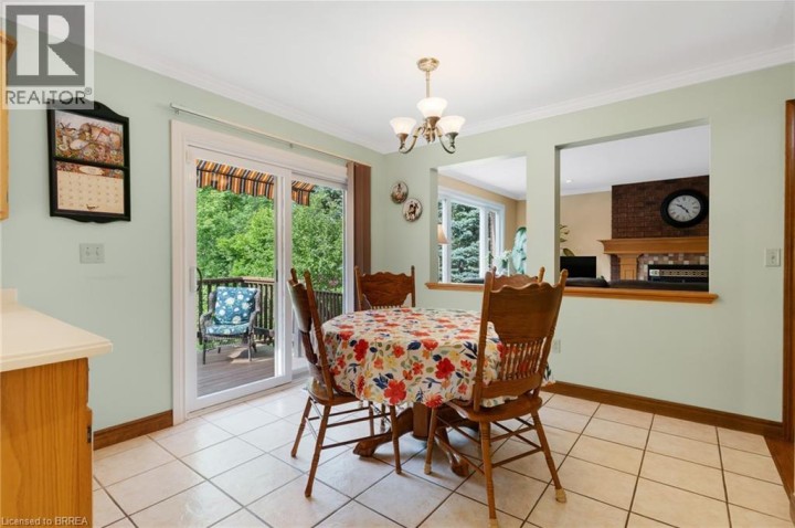 Photo 15 at 86 Lynden Hill Crescent, Lynden Hills, Brantford