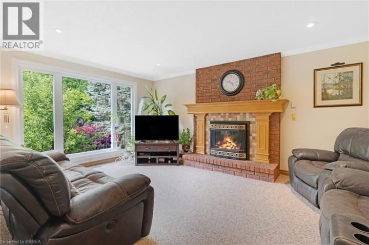 Photo 16 at 86 Lynden Hill Crescent, Lynden Hills, Brantford