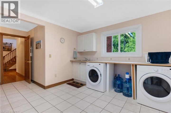 Photo 19 at 86 Lynden Hill Crescent, Lynden Hills, Brantford