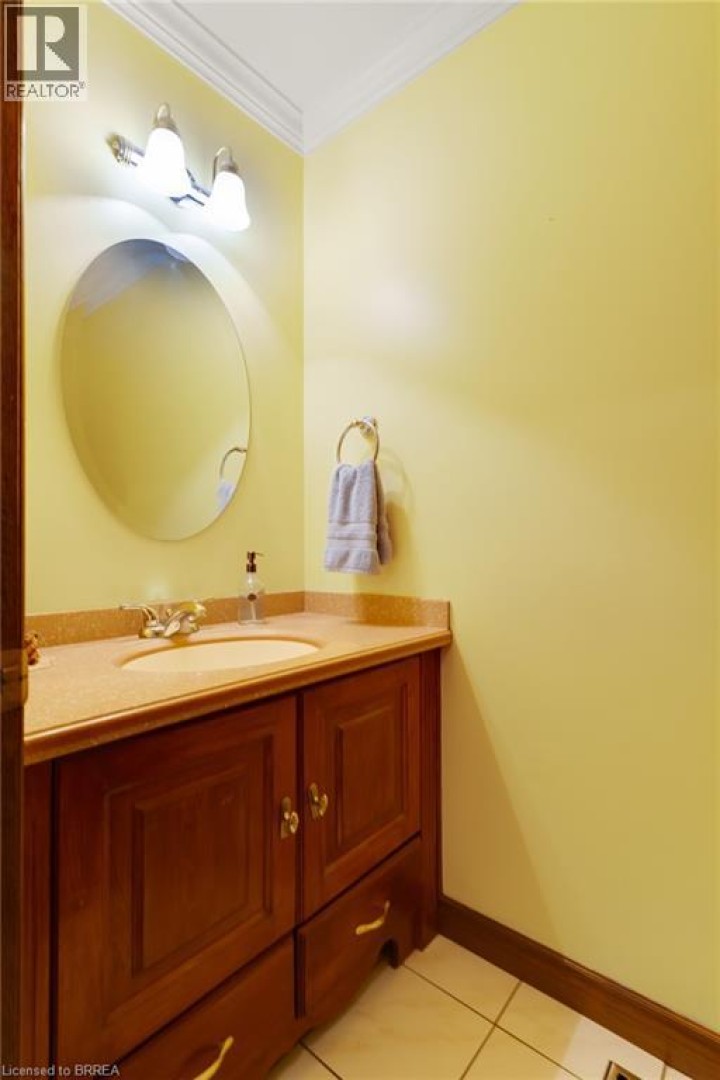 Photo 20 at 86 Lynden Hill Crescent, Lynden Hills, Brantford
