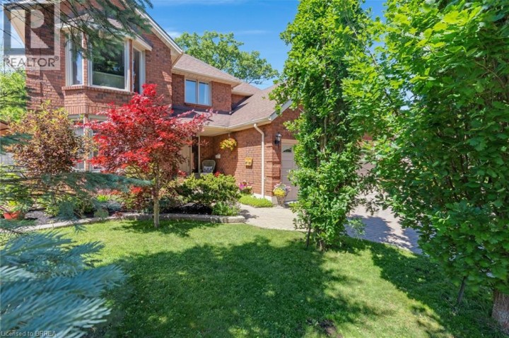 Photo 3 at 86 Lynden Hill Crescent, Lynden Hills, Brantford