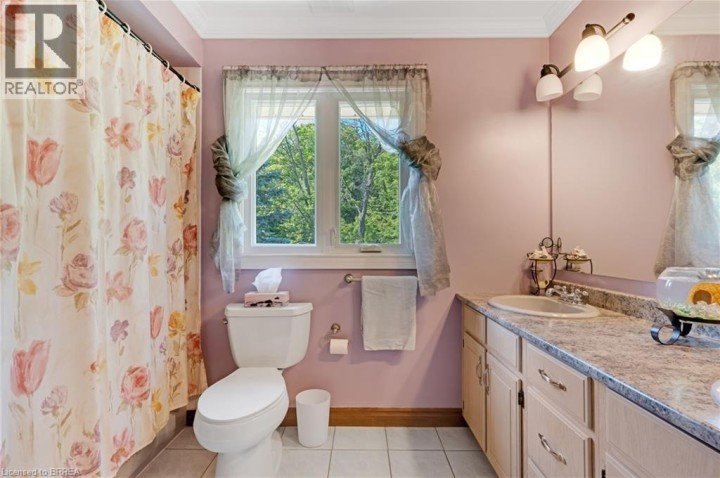 Photo 31 at 86 Lynden Hill Crescent, Lynden Hills, Brantford
