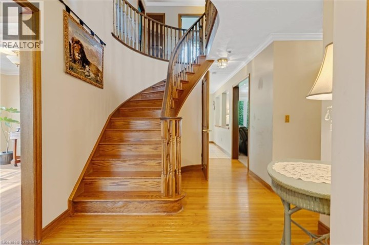Photo 7 at 86 Lynden Hill Crescent, Lynden Hills, Brantford