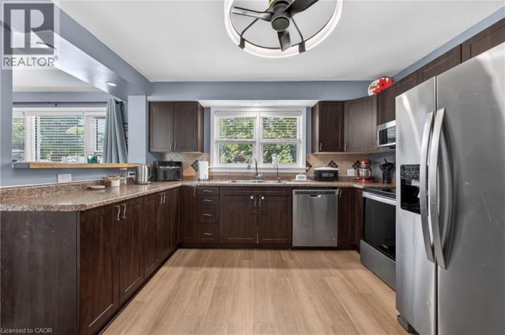 Photo 15 at 797 Bayswater Street, Woodstock - North, Woodstock
