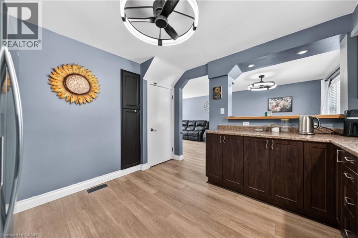 Photo 18 at 797 Bayswater Street, Woodstock - North, Woodstock