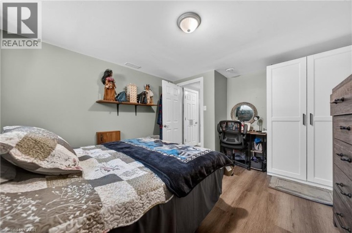 Photo 38 at 797 Bayswater Street, Woodstock - North, Woodstock