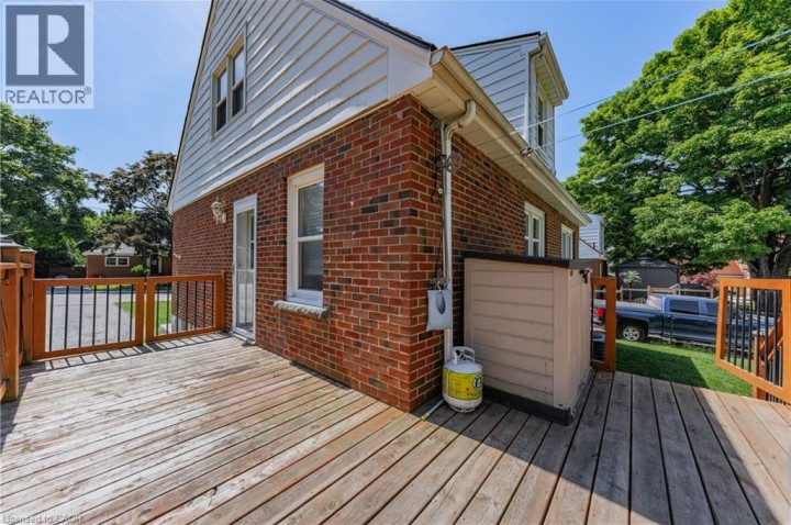 Photo 41 at 797 Bayswater Street, Woodstock - North, Woodstock