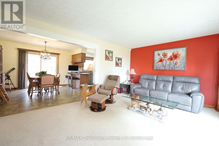 Photo 11 at 9113 Plank Road, Straffordville, Bayham