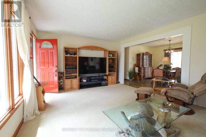 Photo 9 at 9113 Plank Road, Straffordville, Bayham