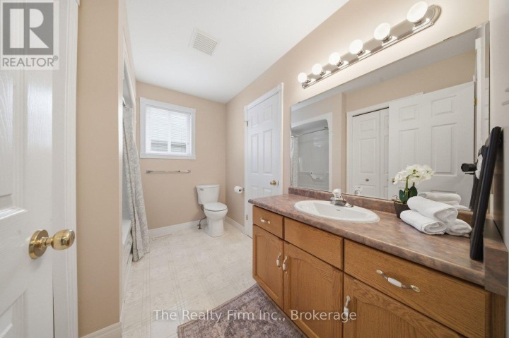 Photo 20 at 53 Heron Avenue, Woodstock - North, Woodstock
