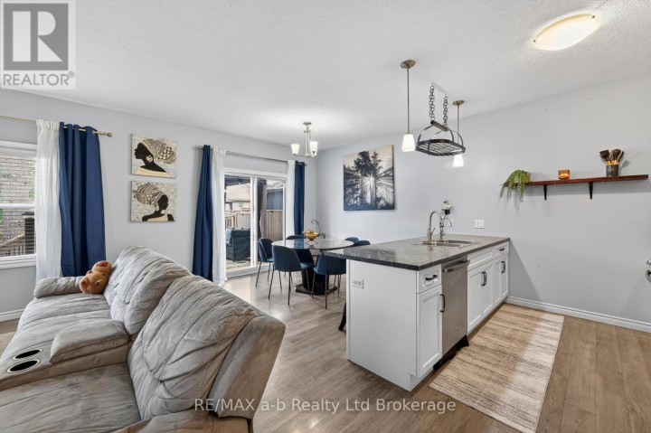 Photo 8 at 29 Kendell Lane, Ingersoll - North, Ingersoll