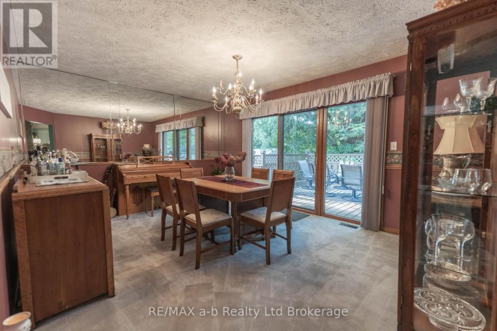 Photo 12 at 34 Lorraine Avenue, Tillsonburg