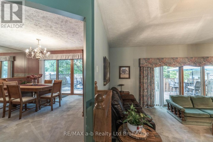 Photo 16 at 34 Lorraine Avenue, Tillsonburg