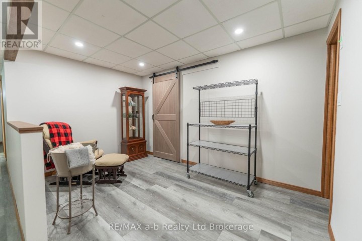 Photo 29 at 34 Lorraine Avenue, Tillsonburg