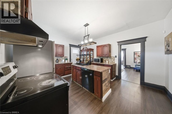 Photo 19 at 12 Brunswick Street, Old West Brant, Brantford