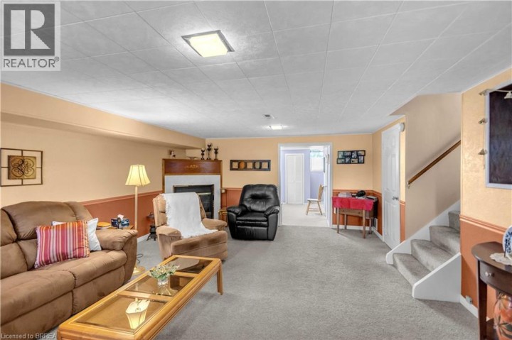 Photo 16 at 19 Pippin Drive, Brier Park, Brantford