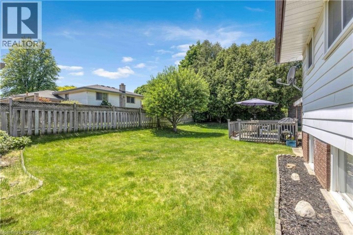 Photo 33 at 19 Pippin Drive, Brier Park, Brantford