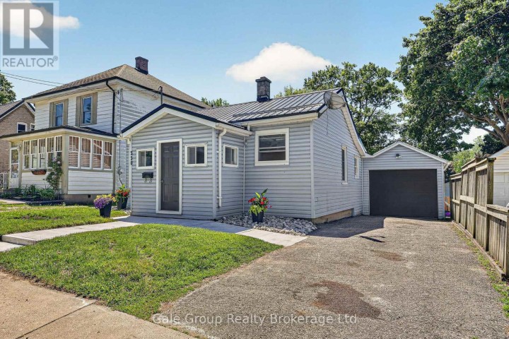 Photo 1 at 330 Queen Street, Woodstock - South, Woodstock