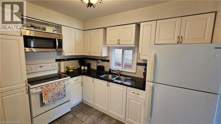Photo 10 at 4 Parkside Drive, Innerkip (Fair Grounds), Woodstock
