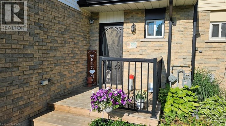 Photo 3 at 4 Parkside Drive, Innerkip (Fair Grounds), Woodstock