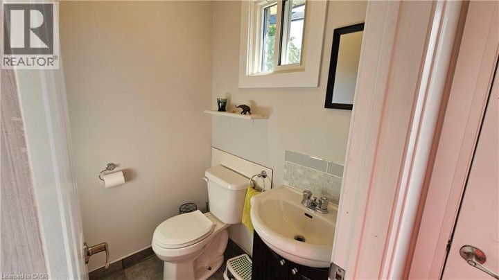 Photo 6 at 4 Parkside Drive, Innerkip (Fair Grounds), Woodstock