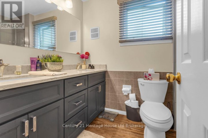 Photo 22 at 233 Diefenbaker Drive, Woodstock - North, Woodstock