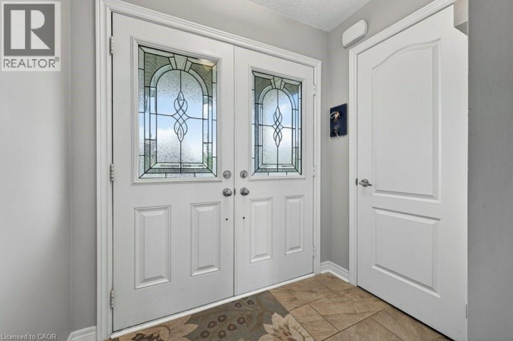 Photo 18 at 557 Baldwin Crescent, Woodstock - North, Woodstock