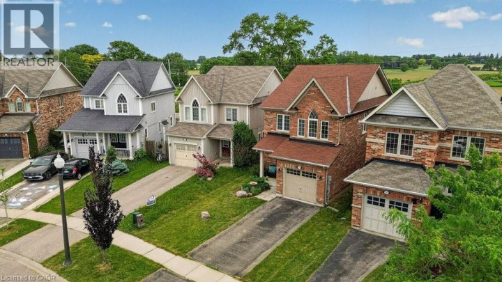 Photo 4 at 557 Baldwin Crescent, Woodstock - North, Woodstock