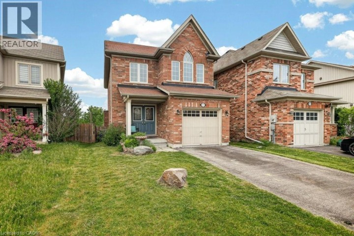 Photo 5 at 557 Baldwin Crescent, Woodstock - North, Woodstock