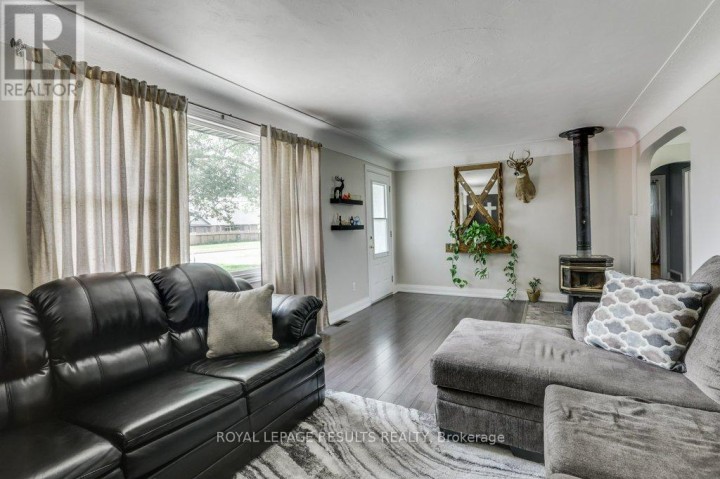 Photo 17 at 64 E North Street, Tillsonburg