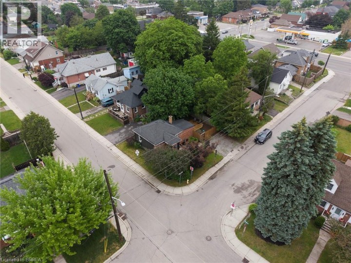 Photo 30 at 15 Margueretta Street, Abigail / Lyons, Brantford