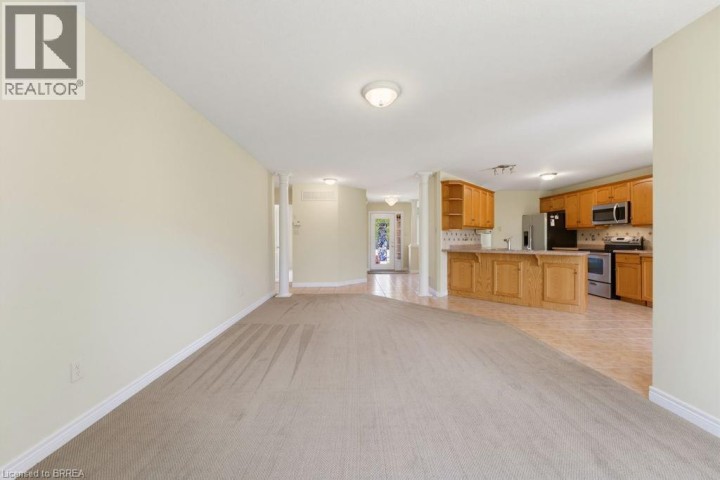 Photo 14 at 30 Cobblestone Drive, Innerkip (Victoria Park), Woodstock
