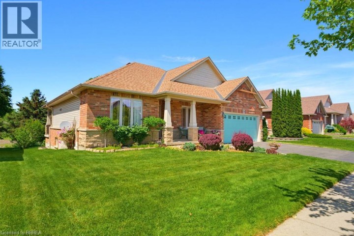 Photo 2 at 30 Cobblestone Drive, Innerkip (Victoria Park), Woodstock