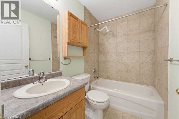 Photo 25 at 30 Cobblestone Drive, Innerkip (Victoria Park), Woodstock