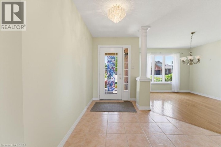 Photo 4 at 30 Cobblestone Drive, Innerkip (Victoria Park), Woodstock