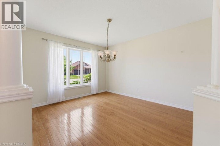 Photo 6 at 30 Cobblestone Drive, Innerkip (Victoria Park), Woodstock
