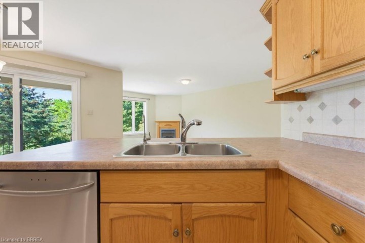 Photo 9 at 30 Cobblestone Drive, Innerkip (Victoria Park), Woodstock