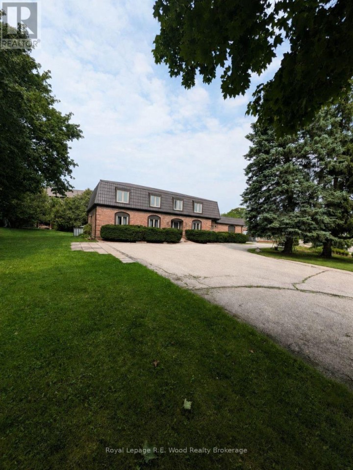 Photo 1 at 9 Woodcock Drive, Tillsonburg